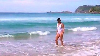 Sunbathing MILF Amateur Video
