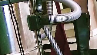 Babysitter Vacumming