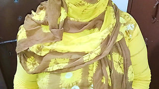 I seduced a beautiful woman and went to her house at night and fucked her.