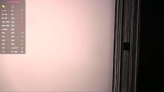 amateur vip ass flashing boobs on live webcam