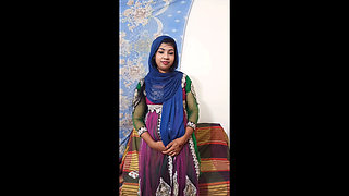 Desi Cutie Vabi Viral Sex Video Full Face Enjoying My Sex Video