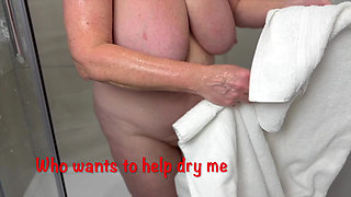 Mrs Mature Feet and her Shiny Nylon Slip 389