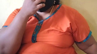 Tamil Village Aunty Dirty Talking Nad Showing Her Body