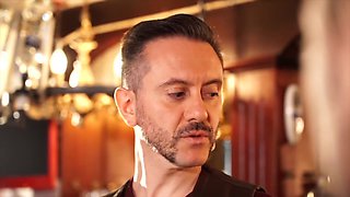 Georgia guides the naughty dreams of some studs... - Jacquie et Michel TV