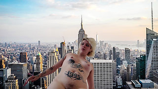 Its a Giantess' World