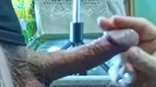 After a Deep Blowjob, the Stepmom Spat Out the Sperm