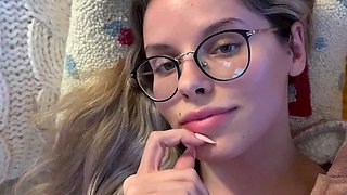 Cute teen anne solo anal masturbation