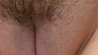Kamilla Kaboose - Booty Shake