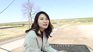 プリプリお尻のキュートな若妻が大開脚手マンで感度高まる