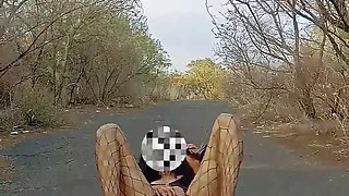 Rubidoll Sexo anal con una polla negra al aire libre