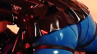 Pussy Strap-on Fuck and Vagina Lips Lick Sex Fun - Free Video Porn Clip Lesbian MILFs