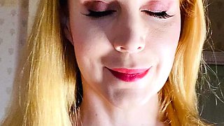 Gorgeous Mature Blonde Solo Masturbation