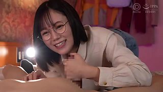 メガネ美女がキスとフェラで男をリードするラブラブエッチ