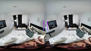 PURITYVR Hot oil massage with Lola