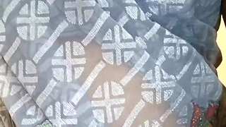 very pudicha tamil aunty