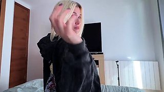 BunnyBlondyX Removing Condom For Cheating With Girlfriend