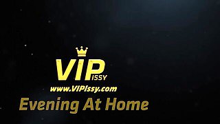 Beauteous Nicole's close up dirt