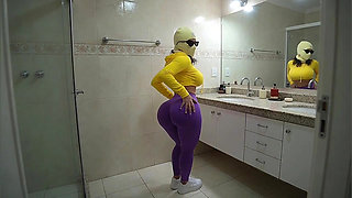 Petite Big Ass Stepsister Twerking in the Bathroom