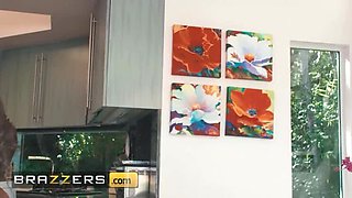 Brazzers - Slutty Chef Hayley Davies Fucks Friend's Husband in Hot Kitchen Sex - Big Boobs, Blowjob, Titty Fuck