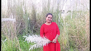 I took my girlfriend to the field of kash flowers and fucked her.