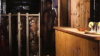 Masturbating amateur cums after solo fun