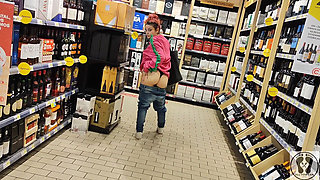 Crazy Rebeca Addams in Jeans Buttcrack at the Supermarket