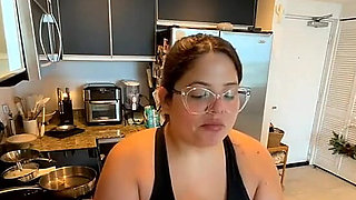 Live Stream with Dani Valentina