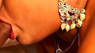 Desi Boyfriend Has Hardcore Sex with Old Girlfriend in Hotel and Fucks Her Pussy Indian Hindi Video