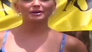 Amazing Alana Gets Naked in High Risk Flashing Spots