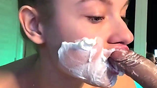 Sexy Blowjob with a Lot of Cream