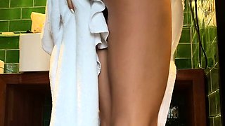 Small titted babe Lauryn May takes