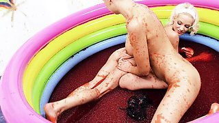 Darva Sex featuring sweet thing's blonde action