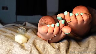 Long Foot Fetish clips at great Amateur Trampling collection