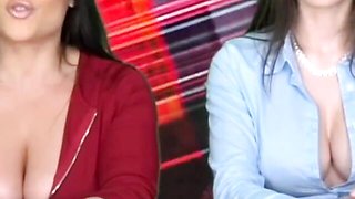 Lexi and Carmela's webcam dirt