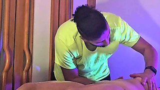 Brazilian Hottie: Squirting for the First Time with Massage